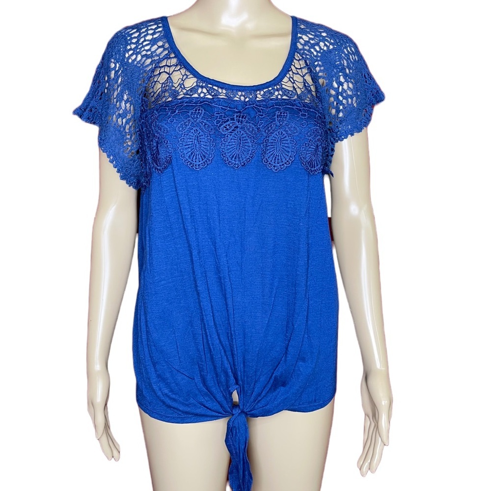 Absolutely Famous Crochet Tie Front Top Size XL